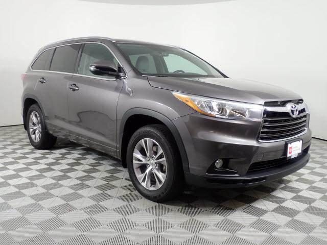 Pre-Owned 2015 Toyota Highlander AWD 4dr V6 XLE Sport Utility in ...